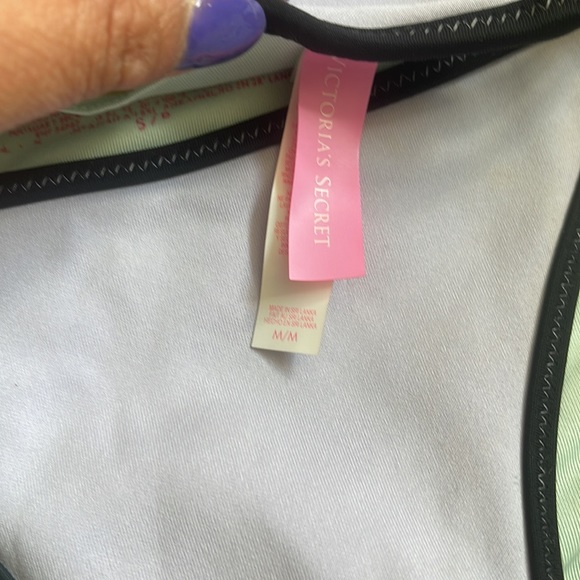 Victoria’s Secret Bikini Set Top MD Bottom SM Orchid Violet Removabl Padding - Picture 3 of 4